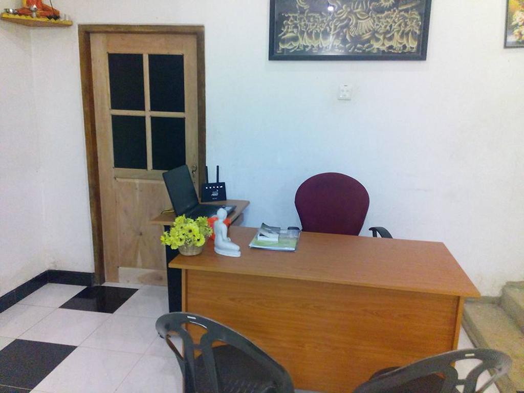 Smart Holiday Inn Гале Екстериор снимка