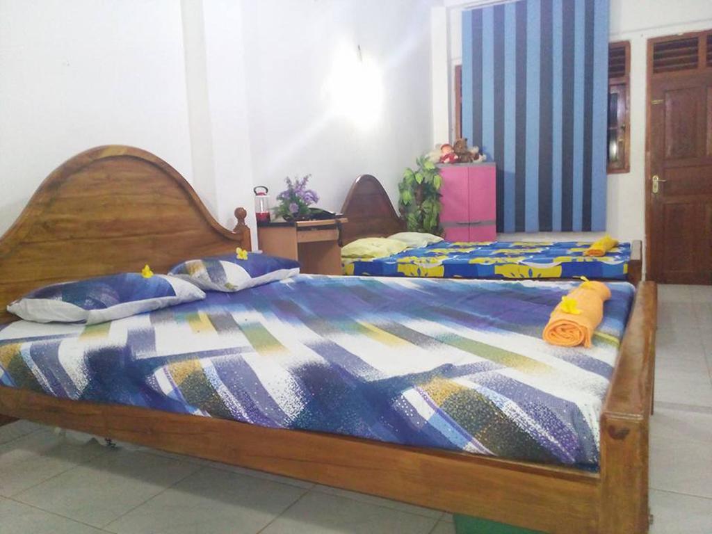Smart Holiday Inn Гале Екстериор снимка